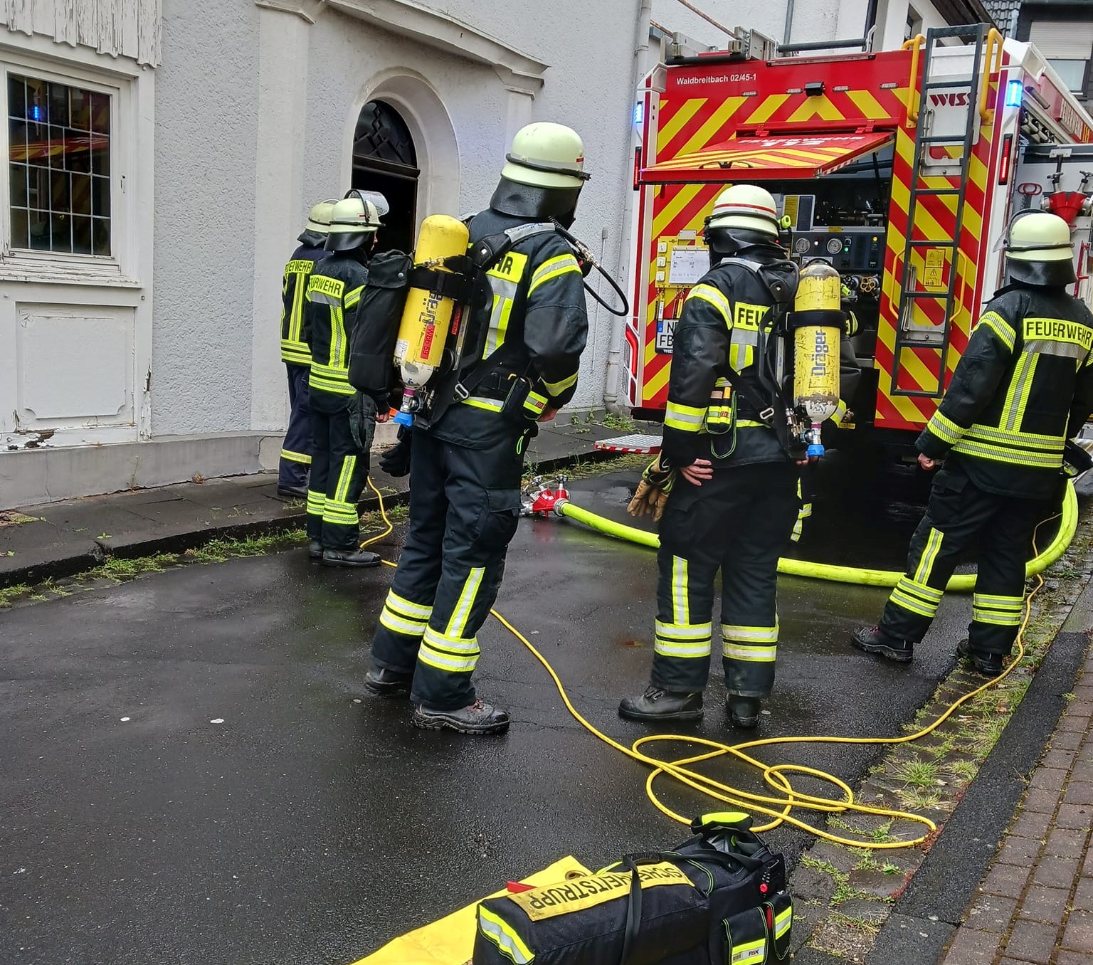 Übung “Brandbekämpfung zur Menschenrettung” – Kirchspiel.online